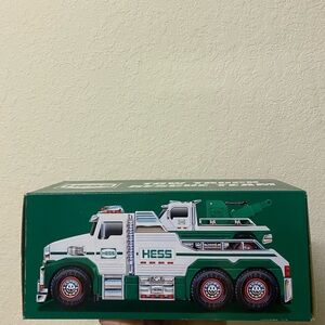 2019 Hess Truck Tow Truck Rescue Team